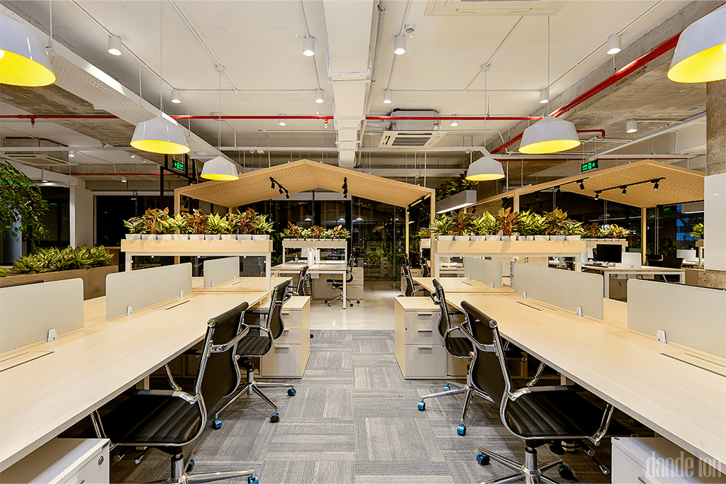 Bespokify Da Nang office design &ndash; overall open workspace